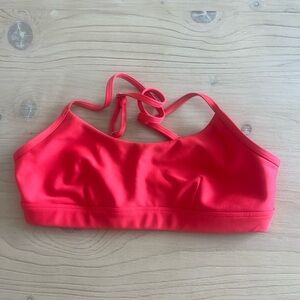 ALO airlift intrigue bra in tomato red - size XS